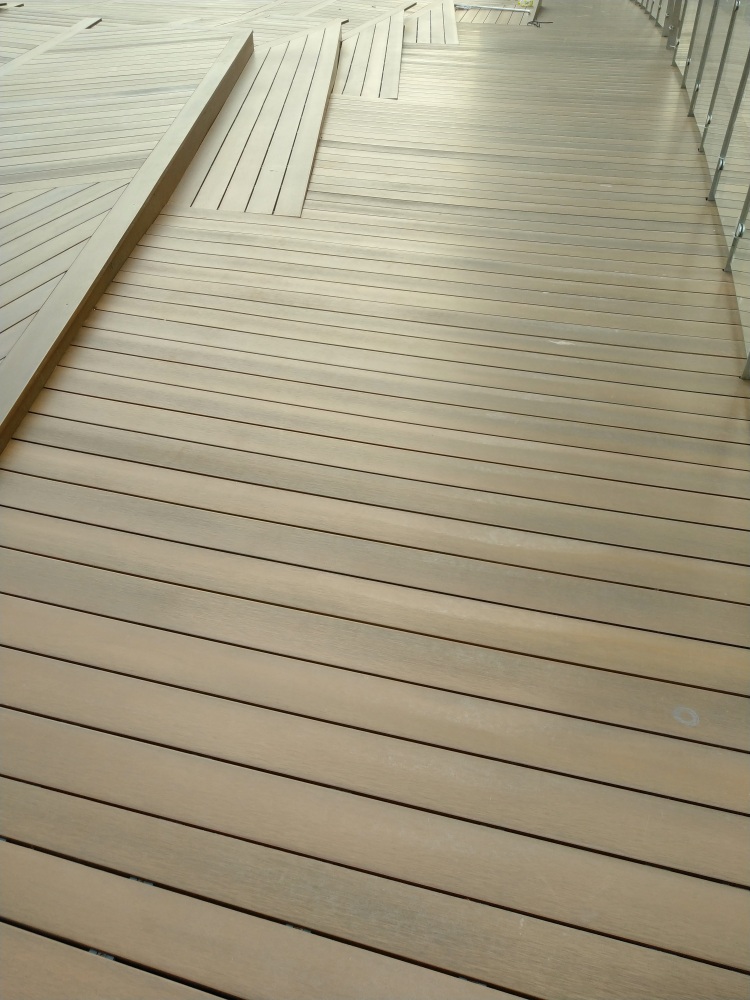 百妥木塑木：庭院装修环保又好看，户外美学新境界